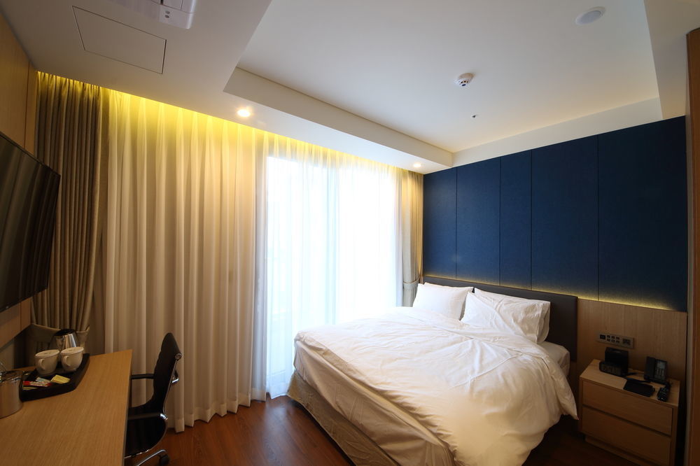 Benikea The H Hotel Hwaseong Esterno foto