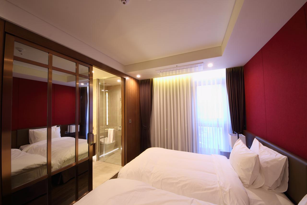 Benikea The H Hotel Hwaseong Camera foto