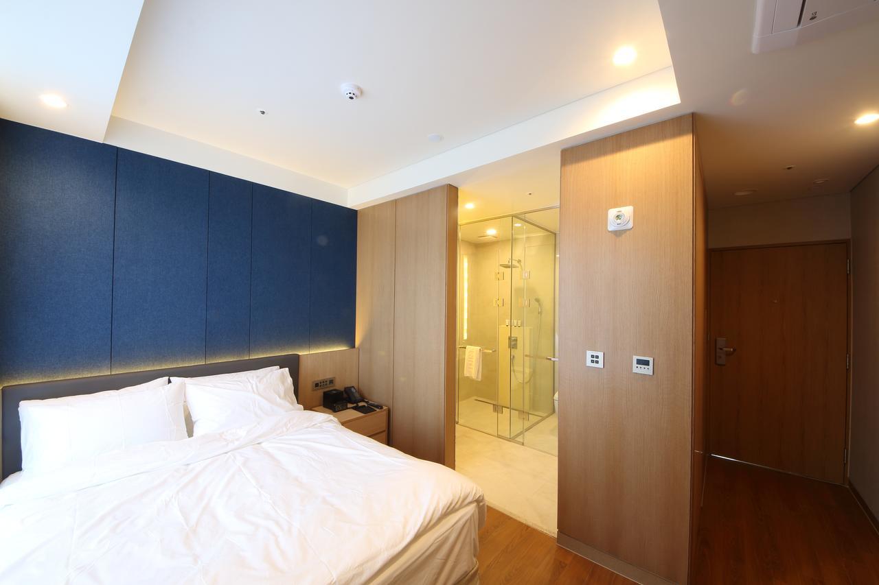 Benikea The H Hotel Hwaseong Esterno foto