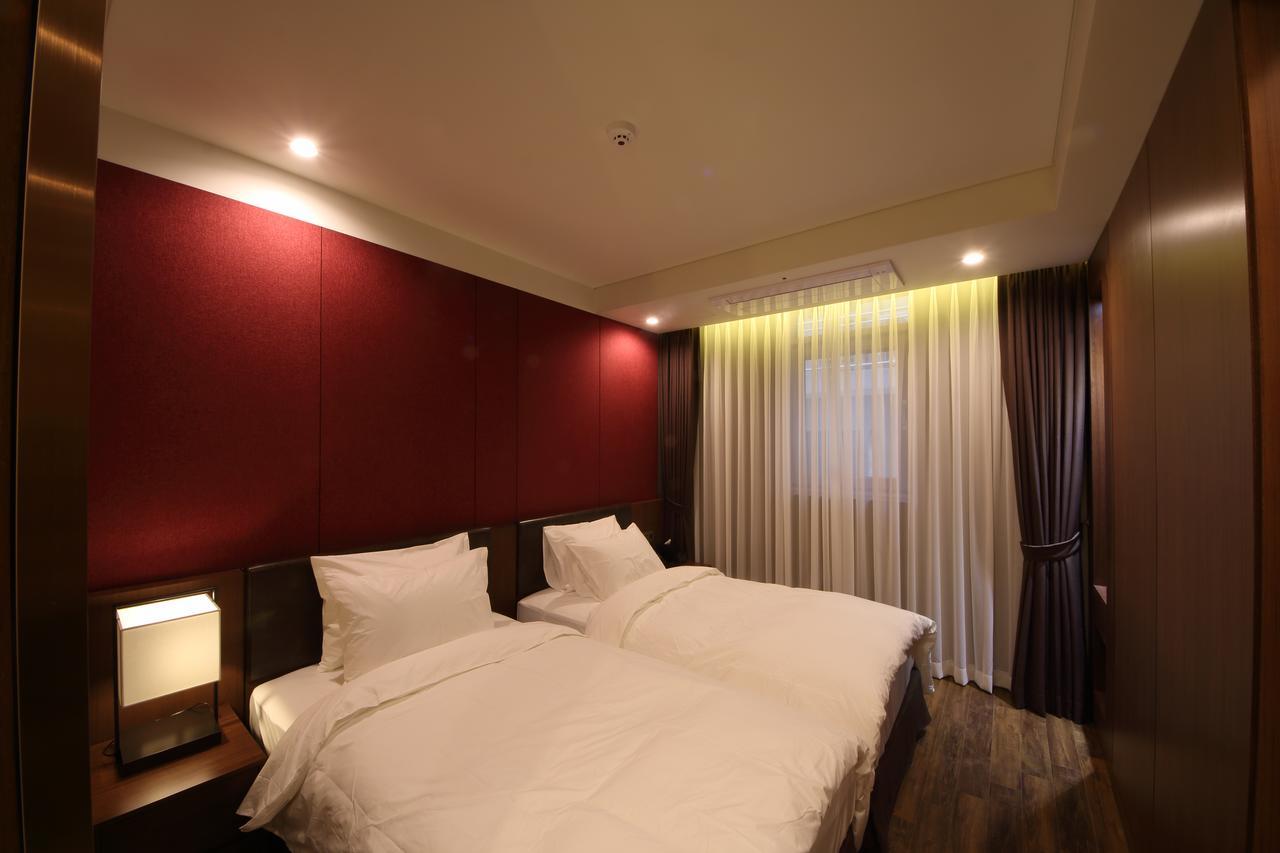 Benikea The H Hotel Hwaseong Camera foto